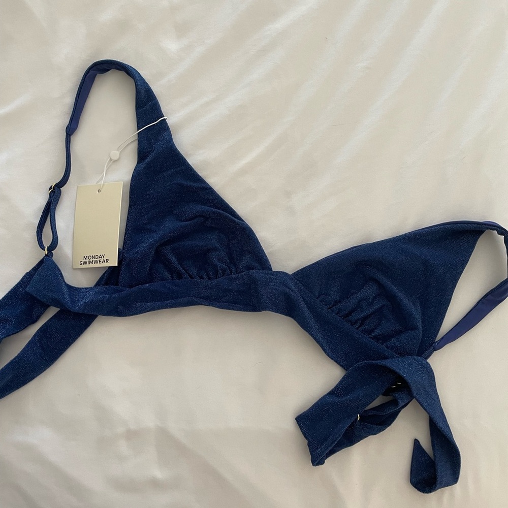 NWOT Monday swimwear bikini top large